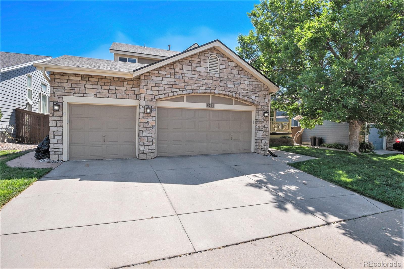 8766 Cresthill Lane