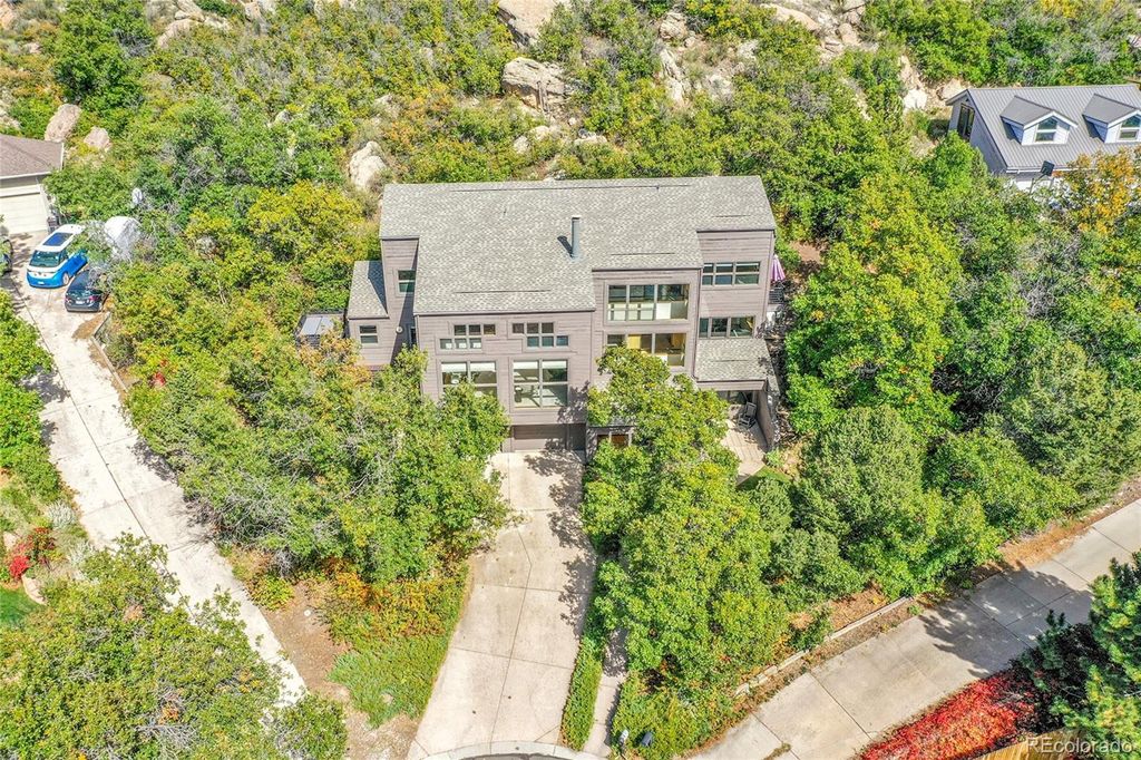 Photo of 25 Oakridge Drive, Castle Rock, CO 80104 (MLS # 9224979)