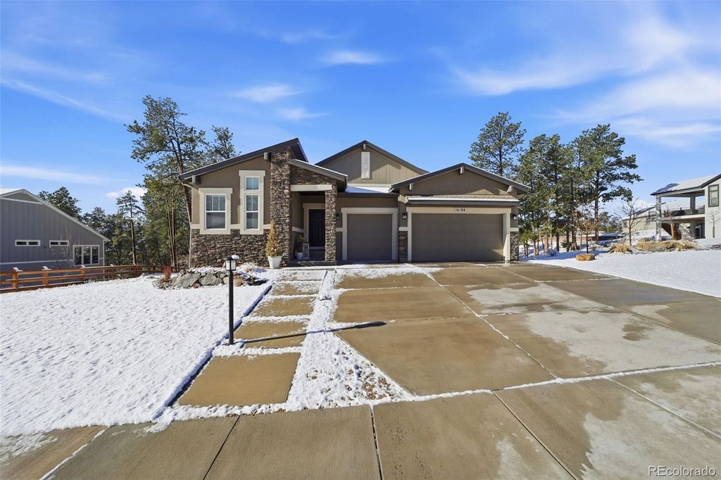 Photo of 16198 Sunset Splendor Lane, Monument, CO 80132 (MLS # 4381588)