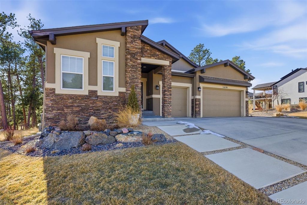 Photo of 16198 Sunset Splendor Lane, Monument, CO 80132 (MLS # 4381588)