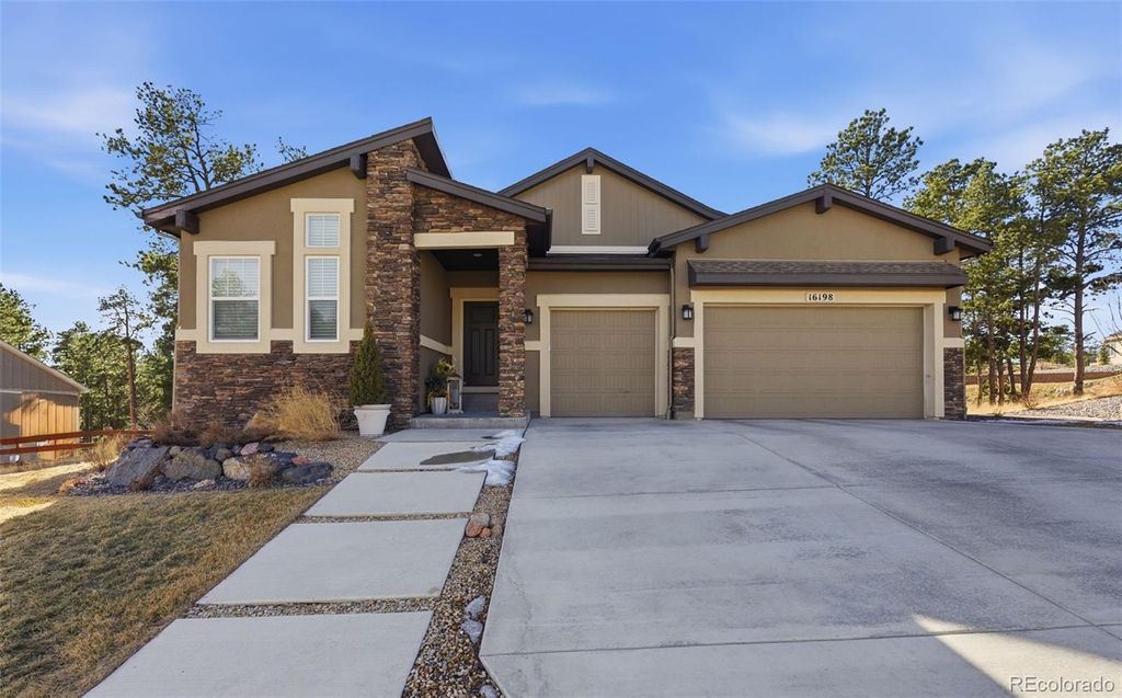 Photo of 16198 Sunset Splendor Lane, Monument, CO 80132 (MLS # 4381588)
