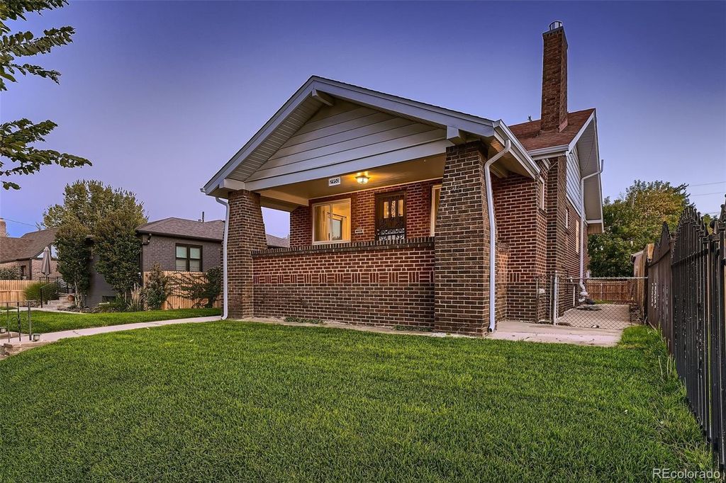 Photo of 2950 W 39th Avenue, Denver, CO 80211 (MLS # 3447773)