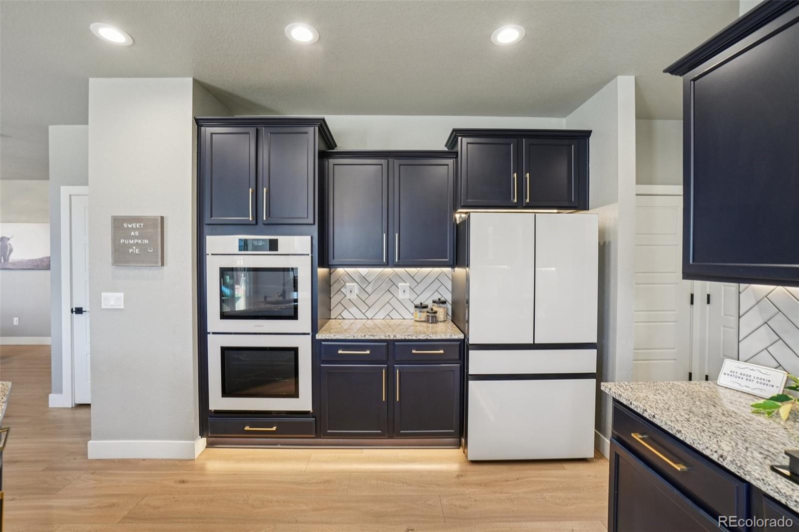 637 Gamble Oak Street