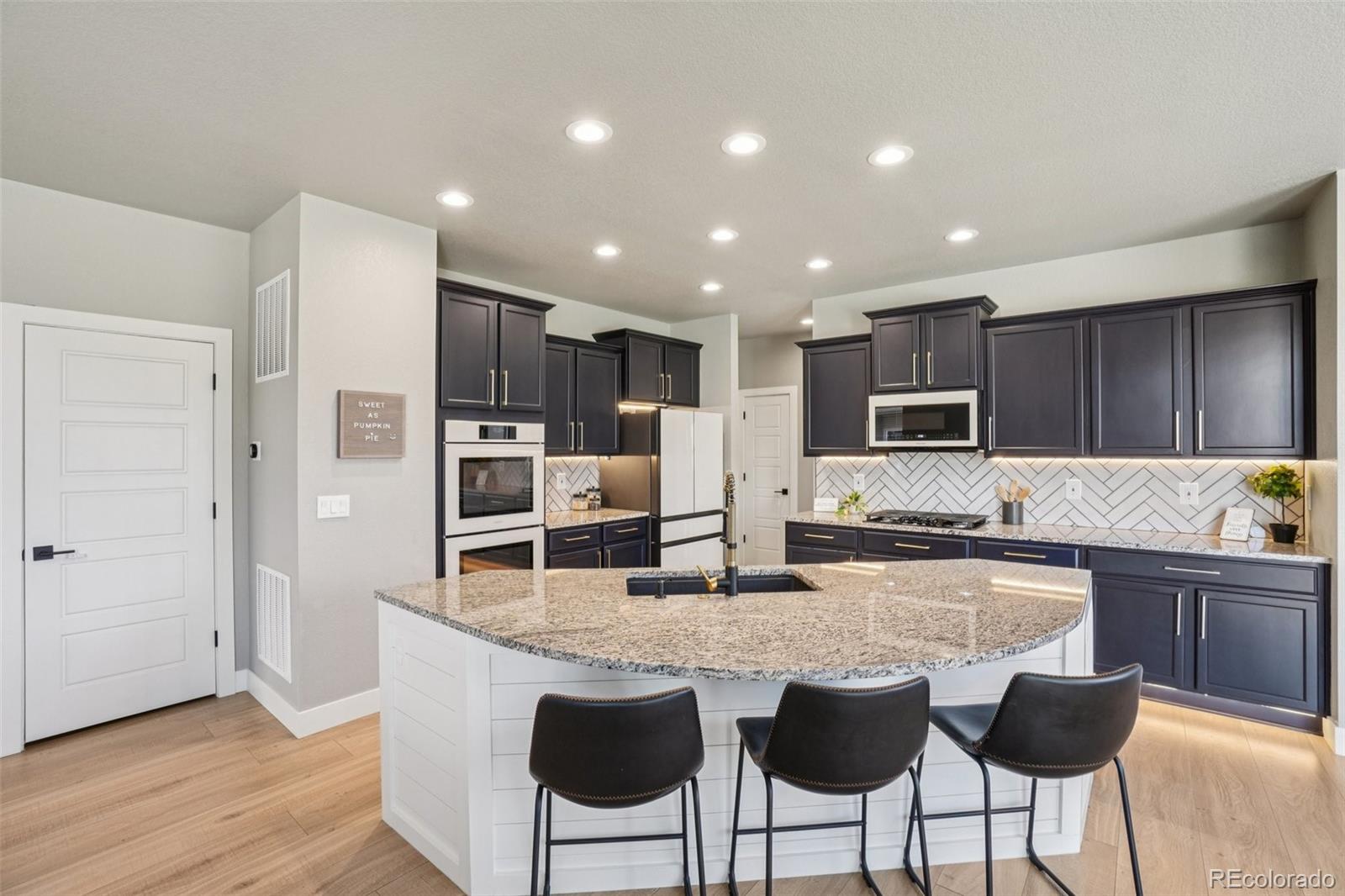 637 Gamble Oak Street