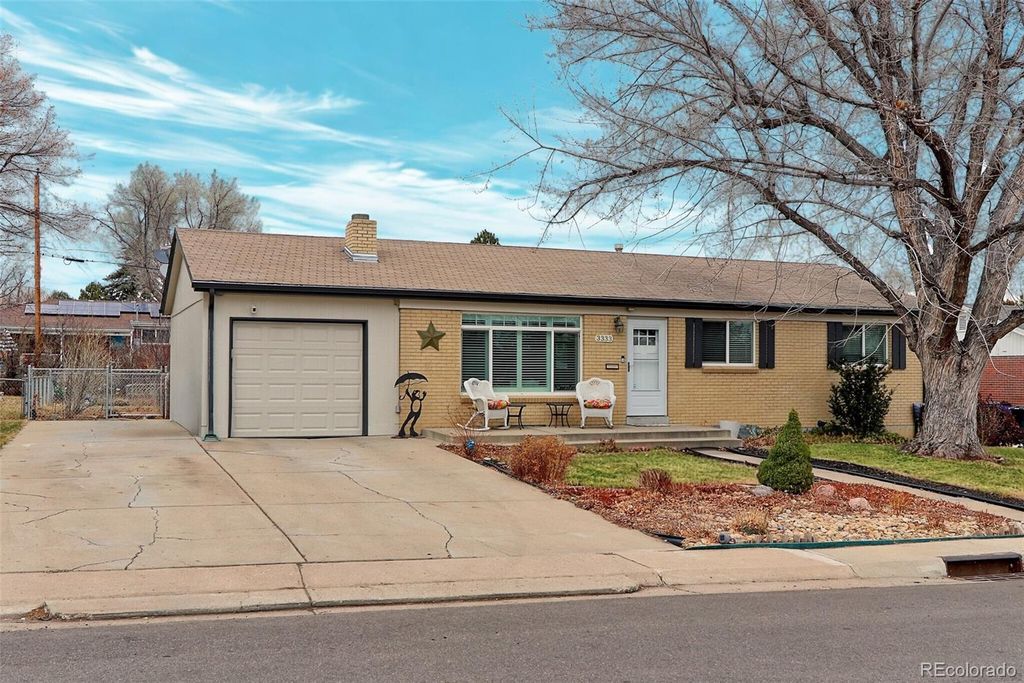 Photo of 3333 W Wagon Trail Drive, Englewood, CO 80110 (MLS # 1603316)