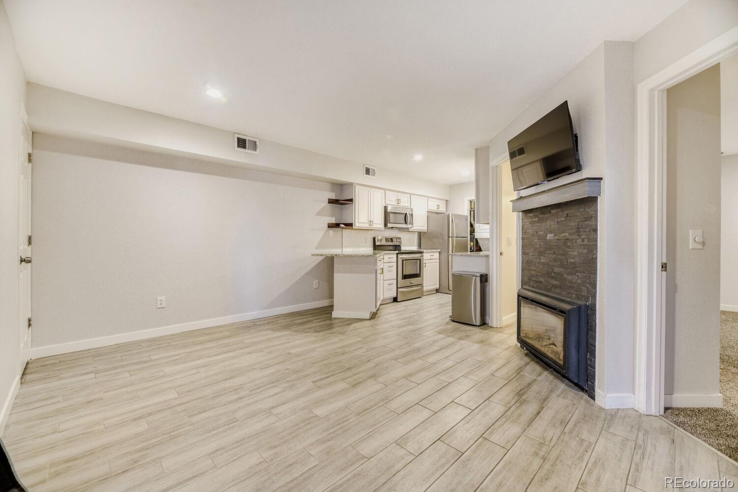 1825 Kendall Street 213