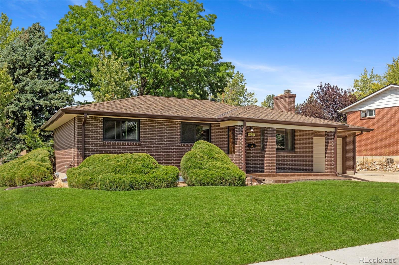 6565 Winona Court