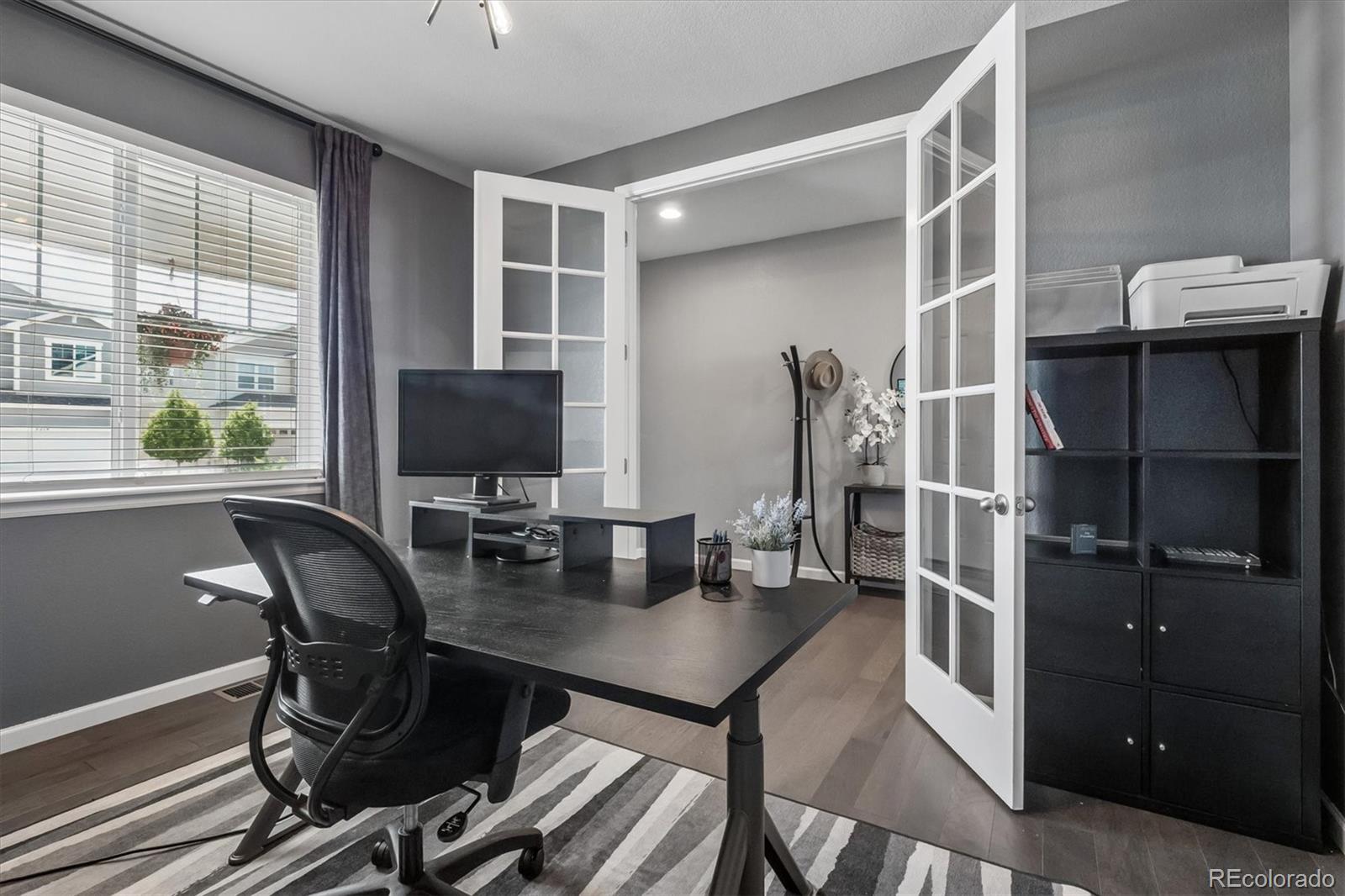 5215 Ditmars Trail