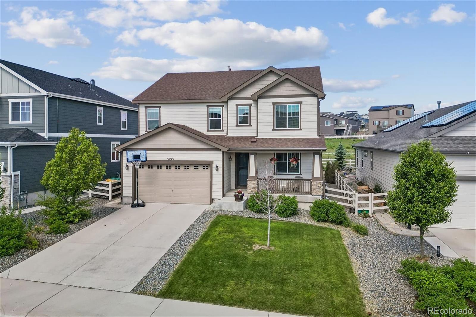 5215 Ditmars Trail