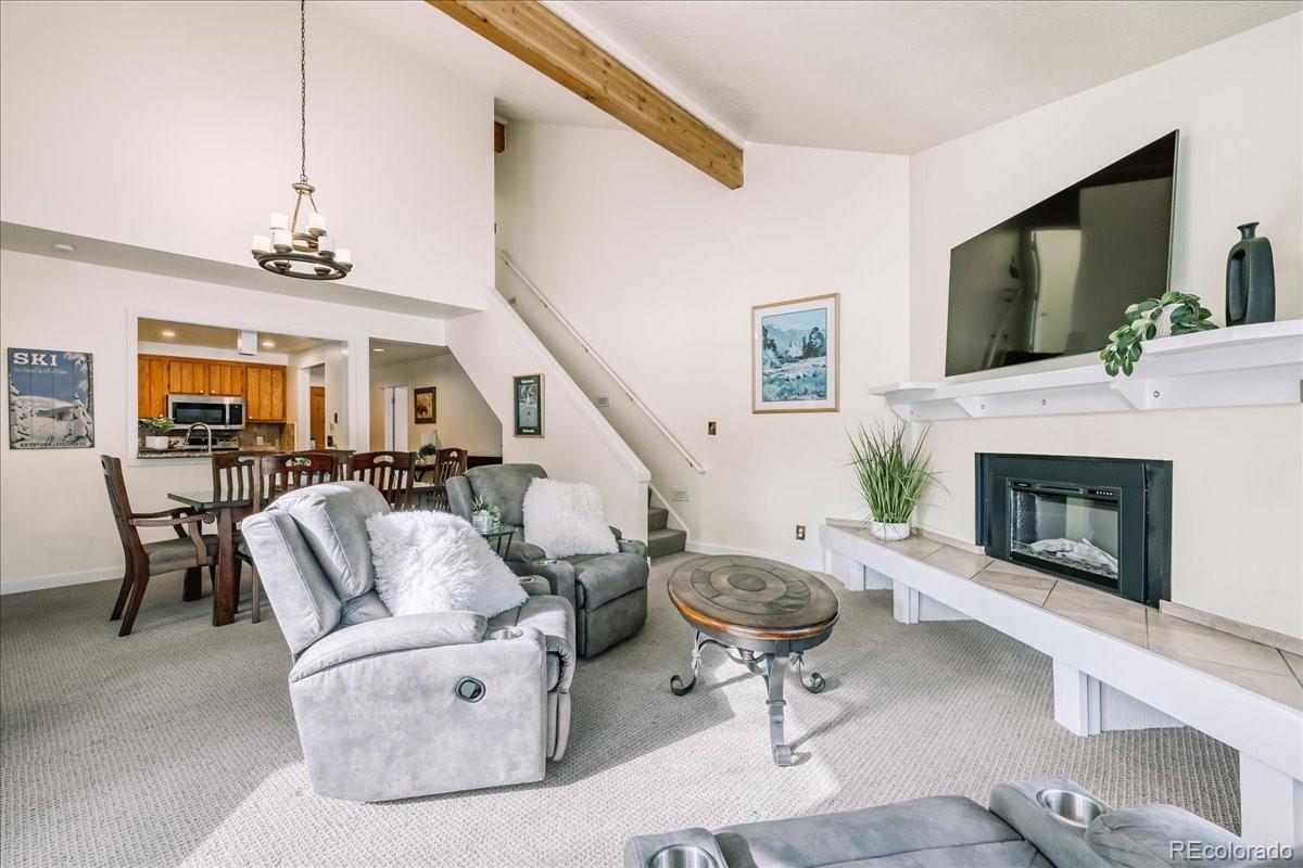 22280 US Highway 6 1716