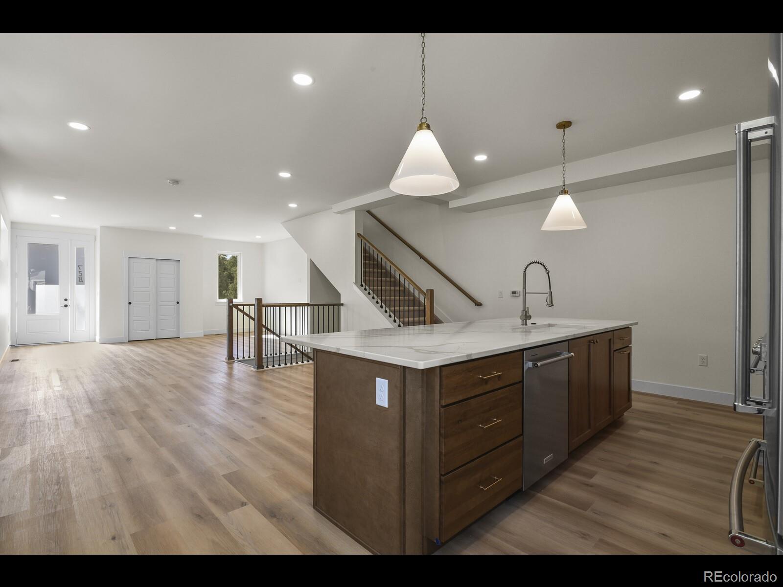 728 E Platte Avenue