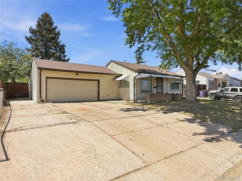 Photo of 1081 S Knox Court, Denver, CO 80219 (MLS # 4896979)