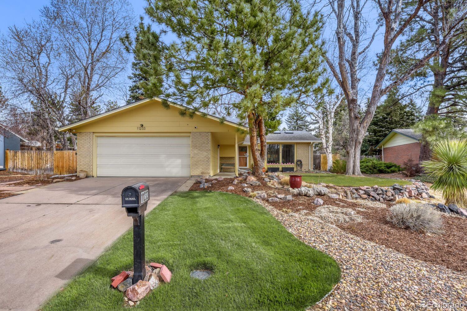 11233 E Harvard Drive