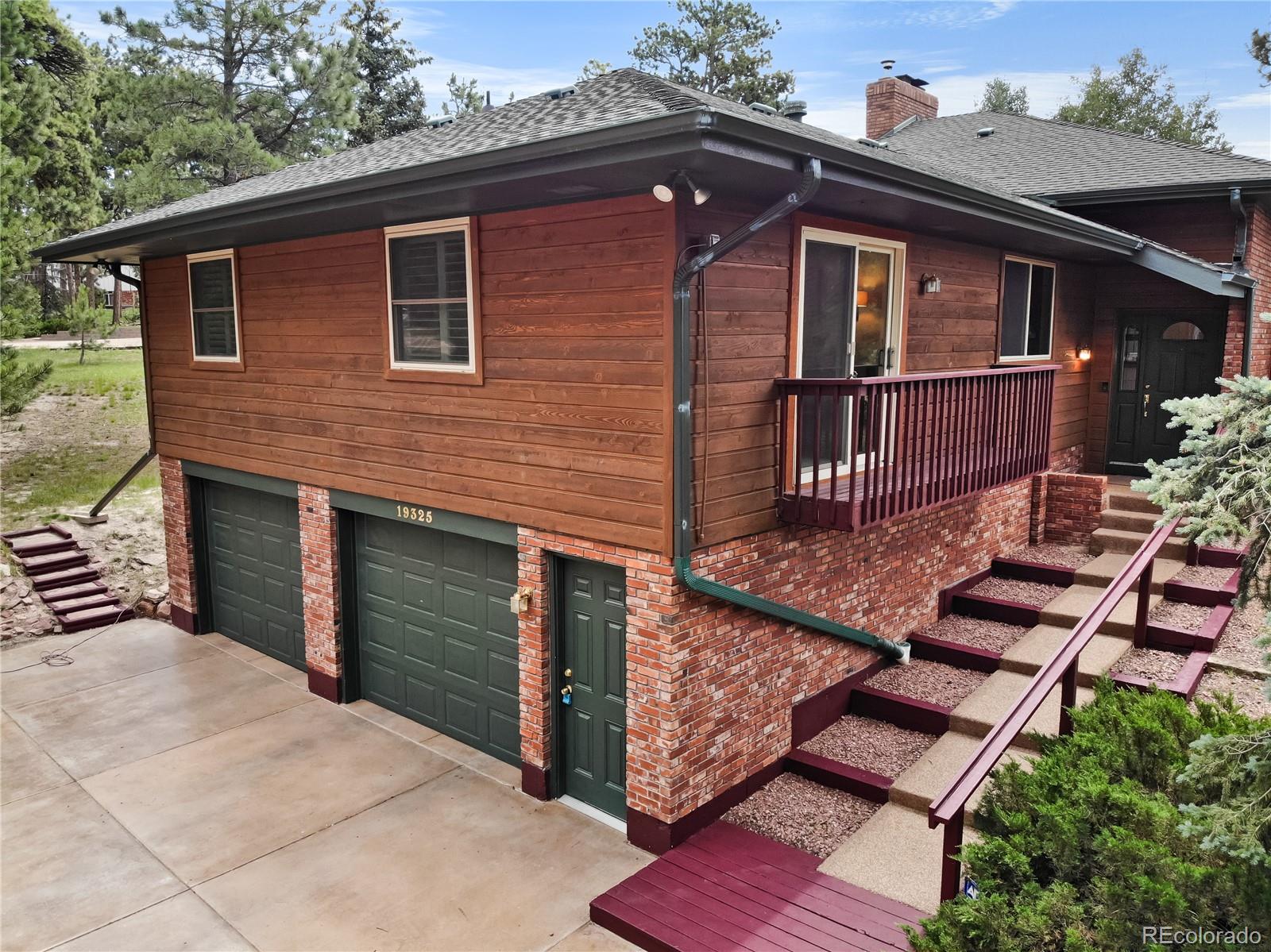 19325 Glen Hollow Circle