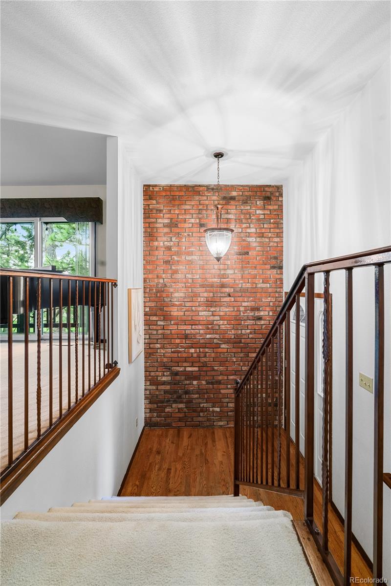 19325 Glen Hollow Circle