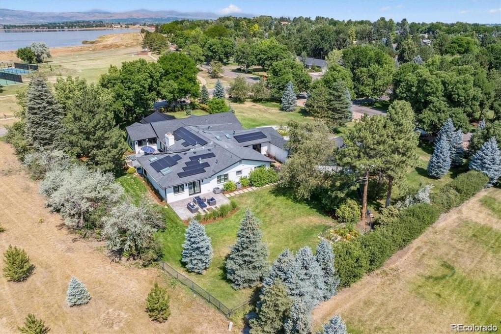 4900 Lakeshore Drive