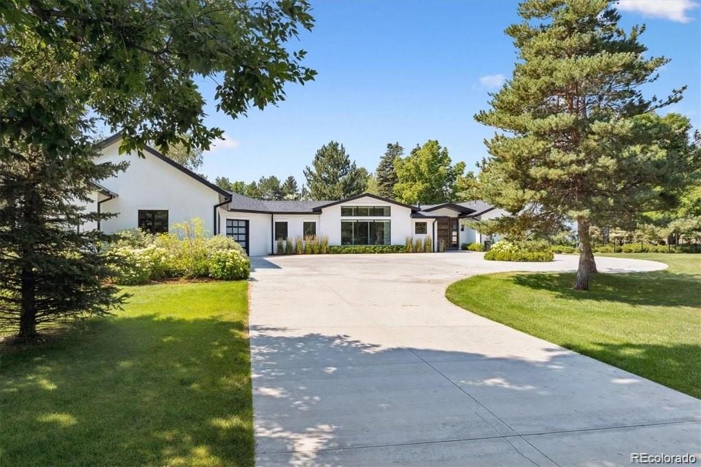 4900 Lakeshore Drive