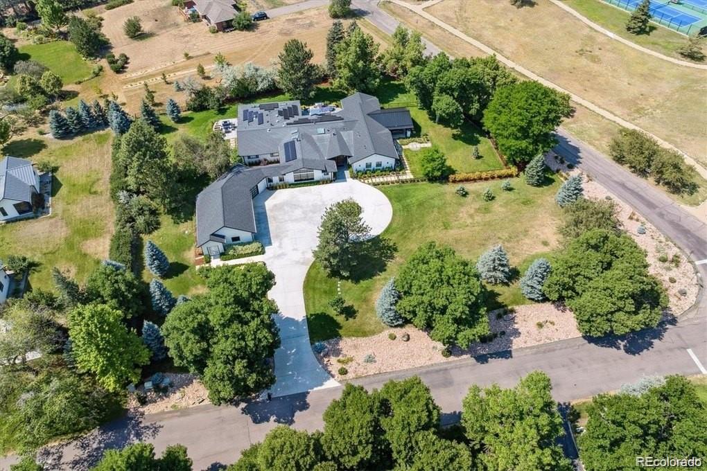 4900 Lakeshore Drive