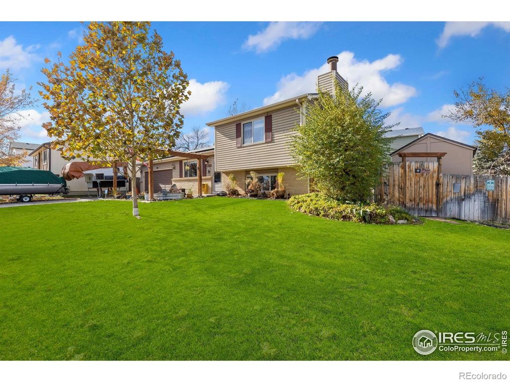 Photo of 10429 Owens Circle, Broomfield, CO 80021 (MLS # IR1047257)