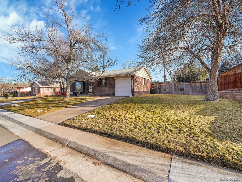 Photo of 3402 E Costilla Avenue, Centennial, CO 80122 (MLS # 3578209)