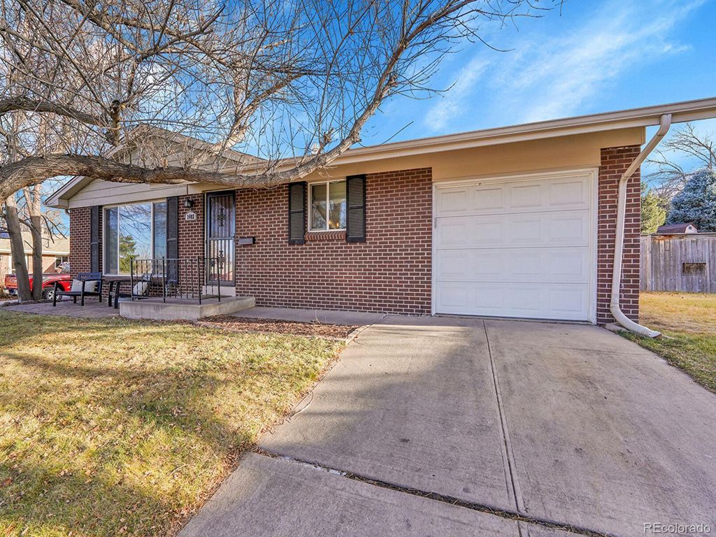 Photo of 3402 E Costilla Avenue, Centennial, CO 80122 (MLS # 3578209)