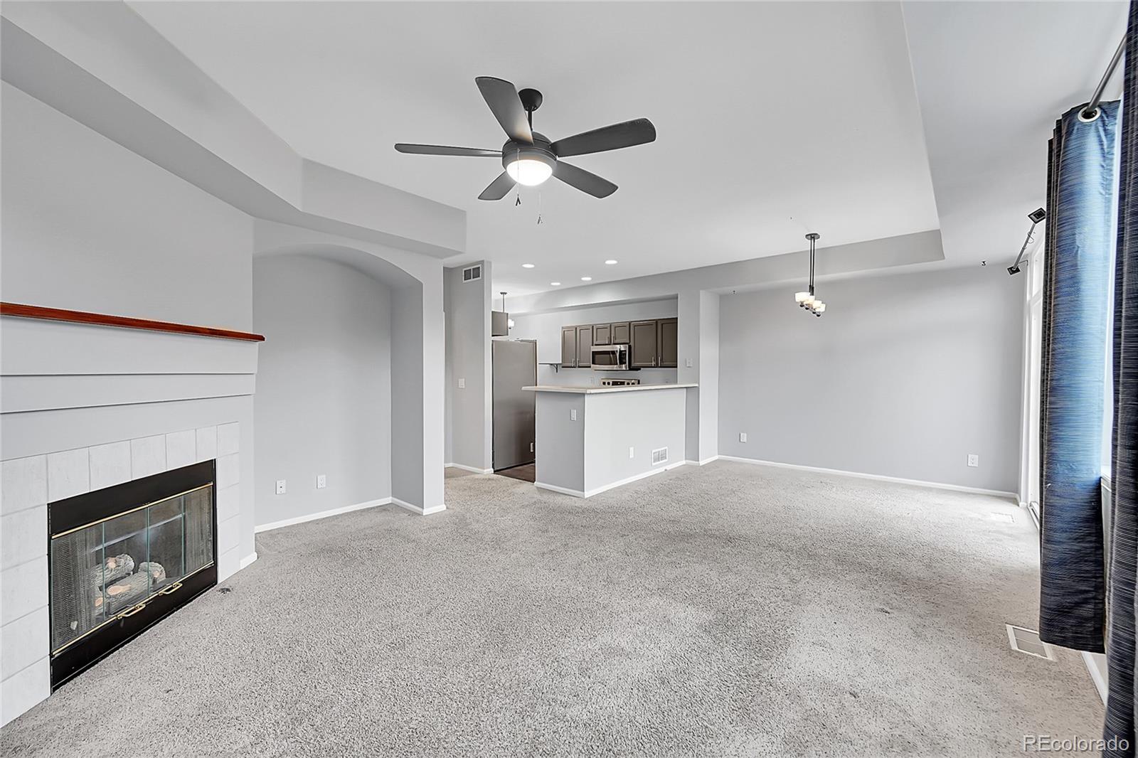 8882 W Phillips Drive
