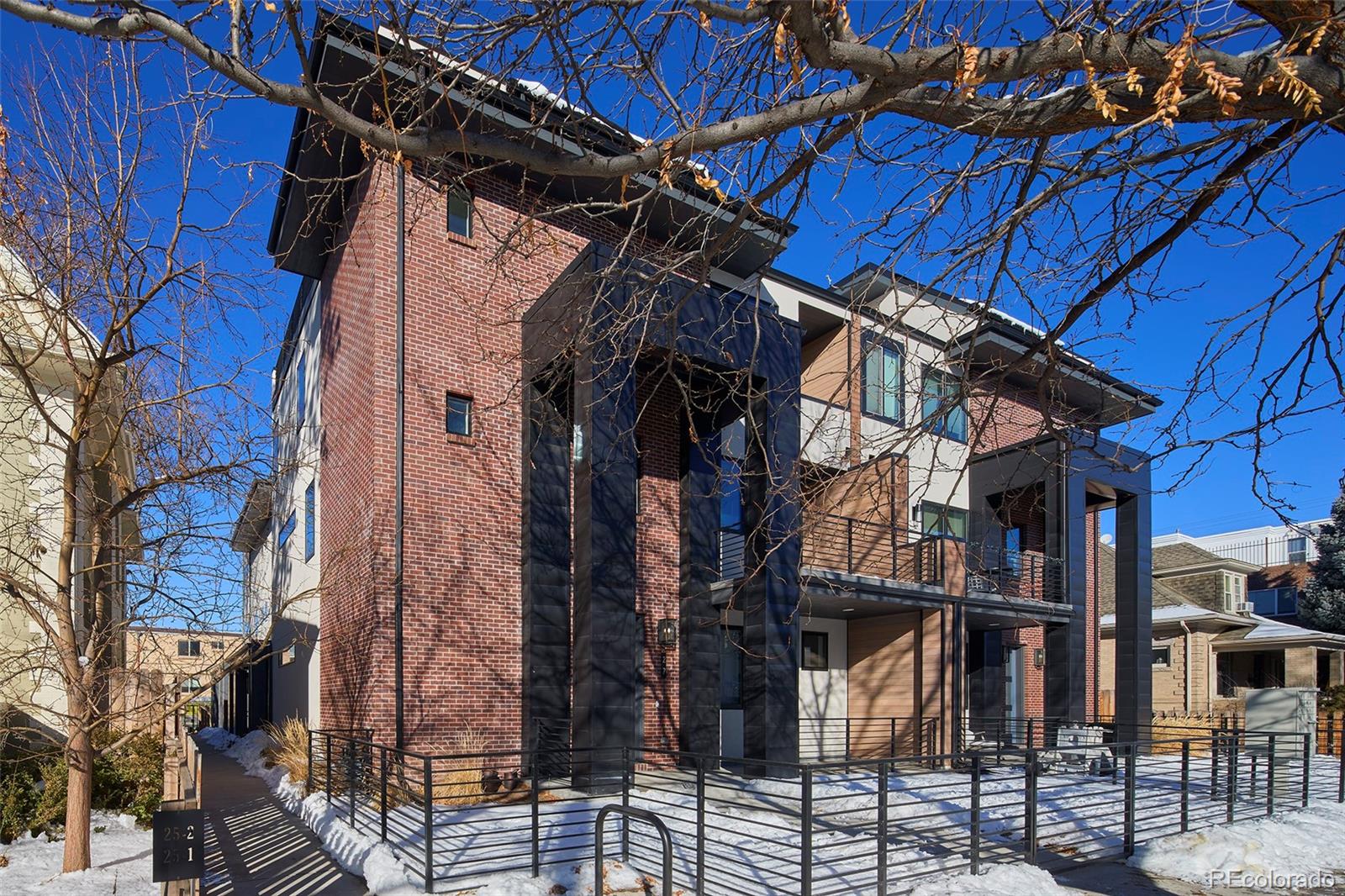 25 S Washington Street 2
