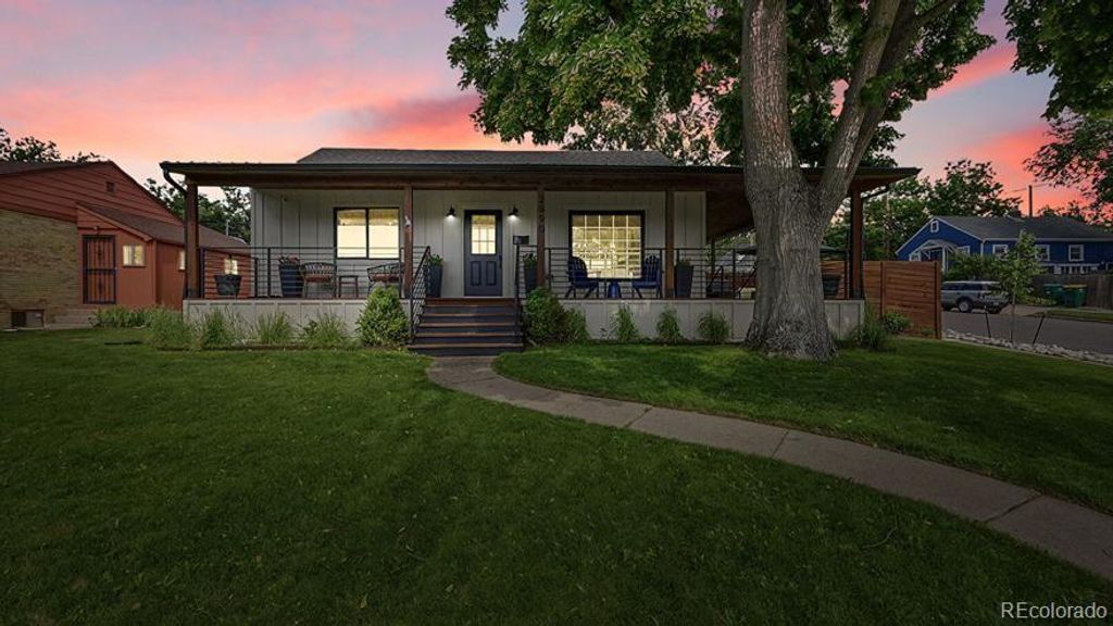 Photo of 2990 S Sherman Street, Englewood, CO 80113 (MLS # 8151887)