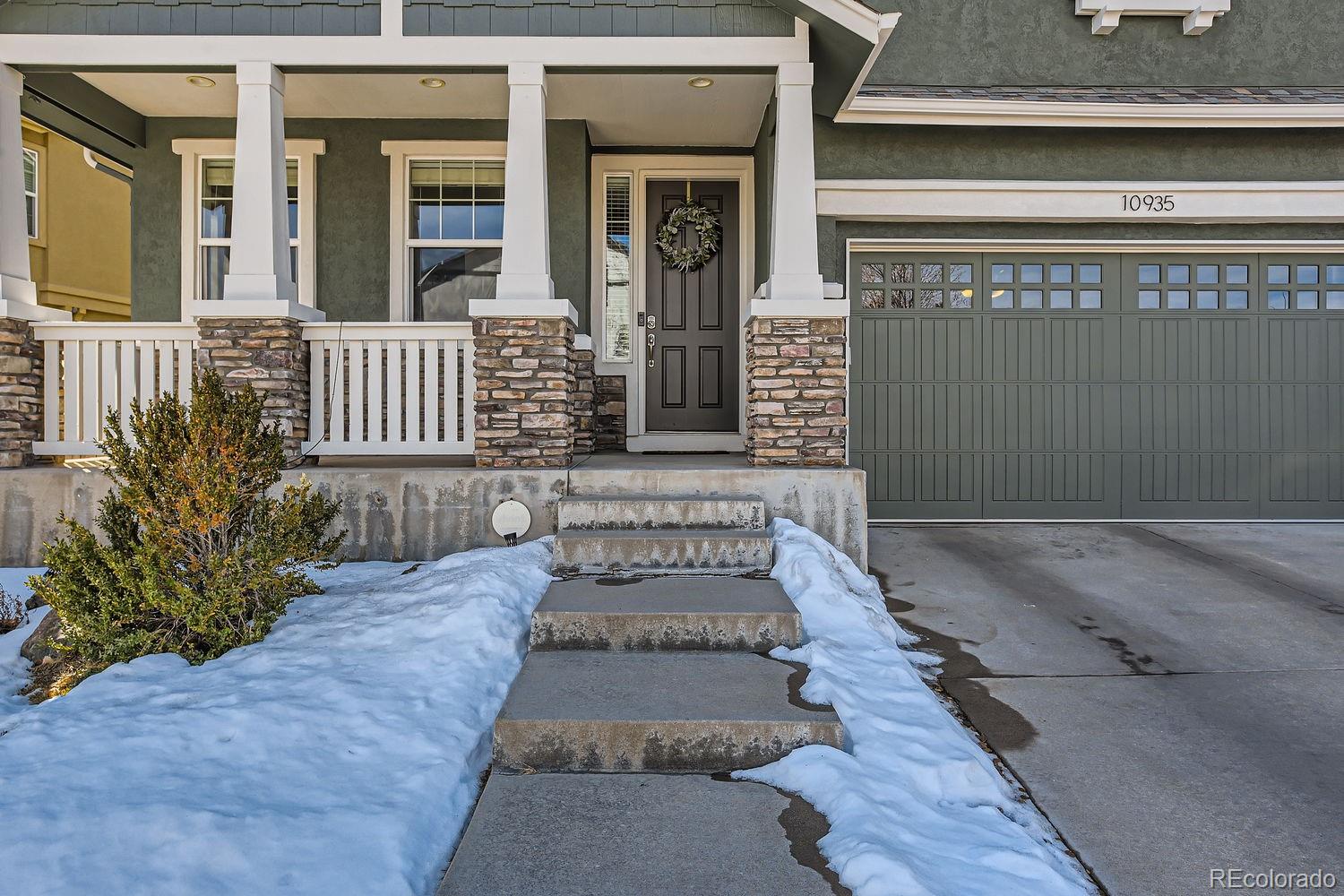 10935 Valleybrook Circle