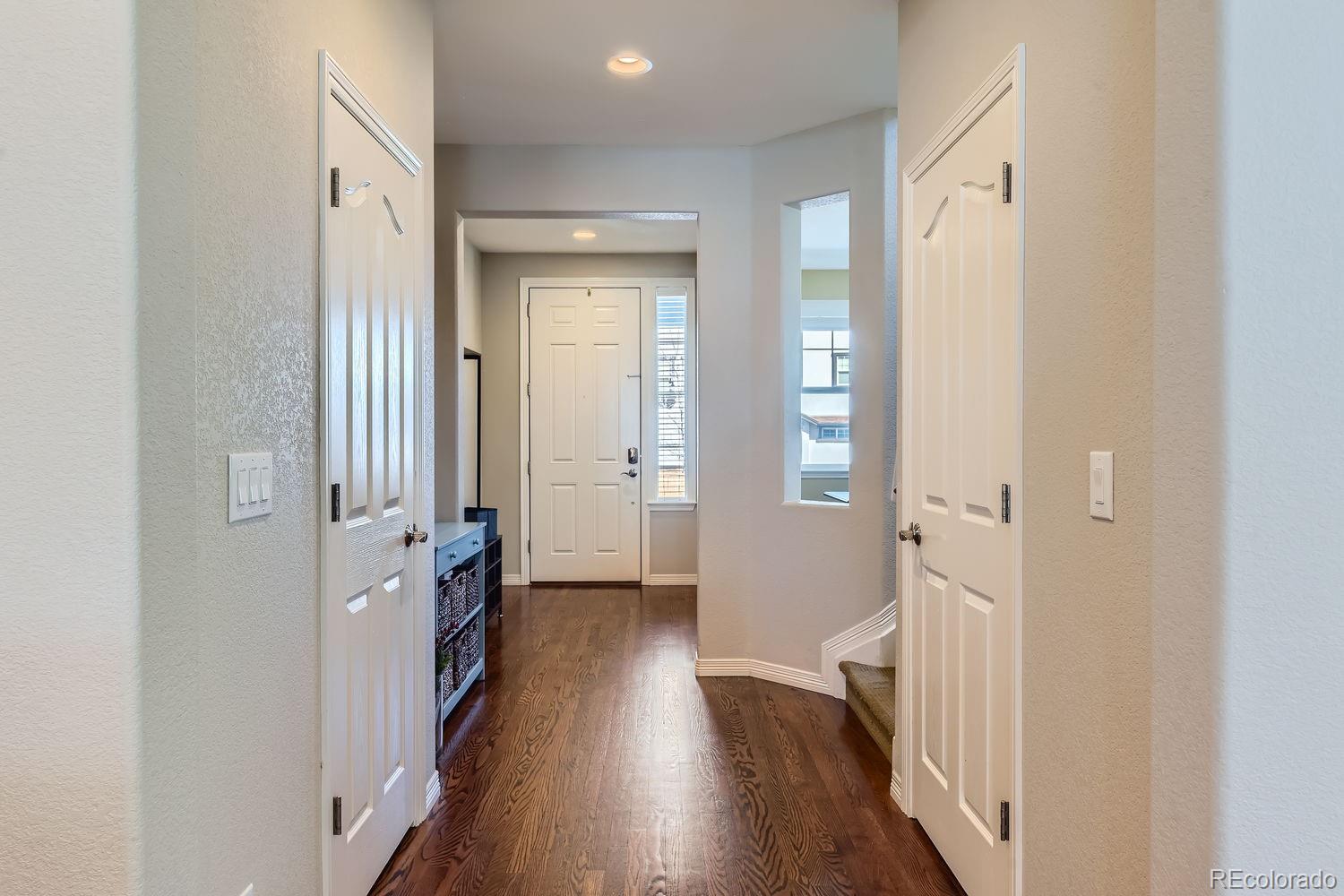10935 Valleybrook Circle