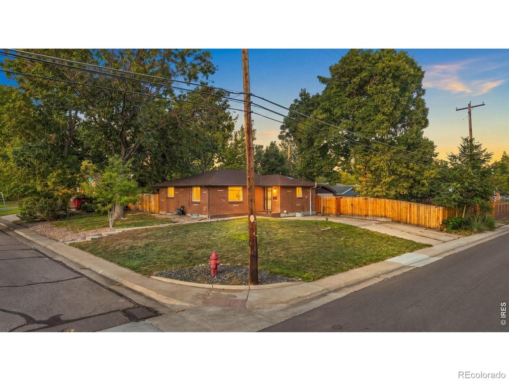 Photo of 1490 S Zephyr Street, Lakewood, CO 80232 (MLS # IR1070456)
