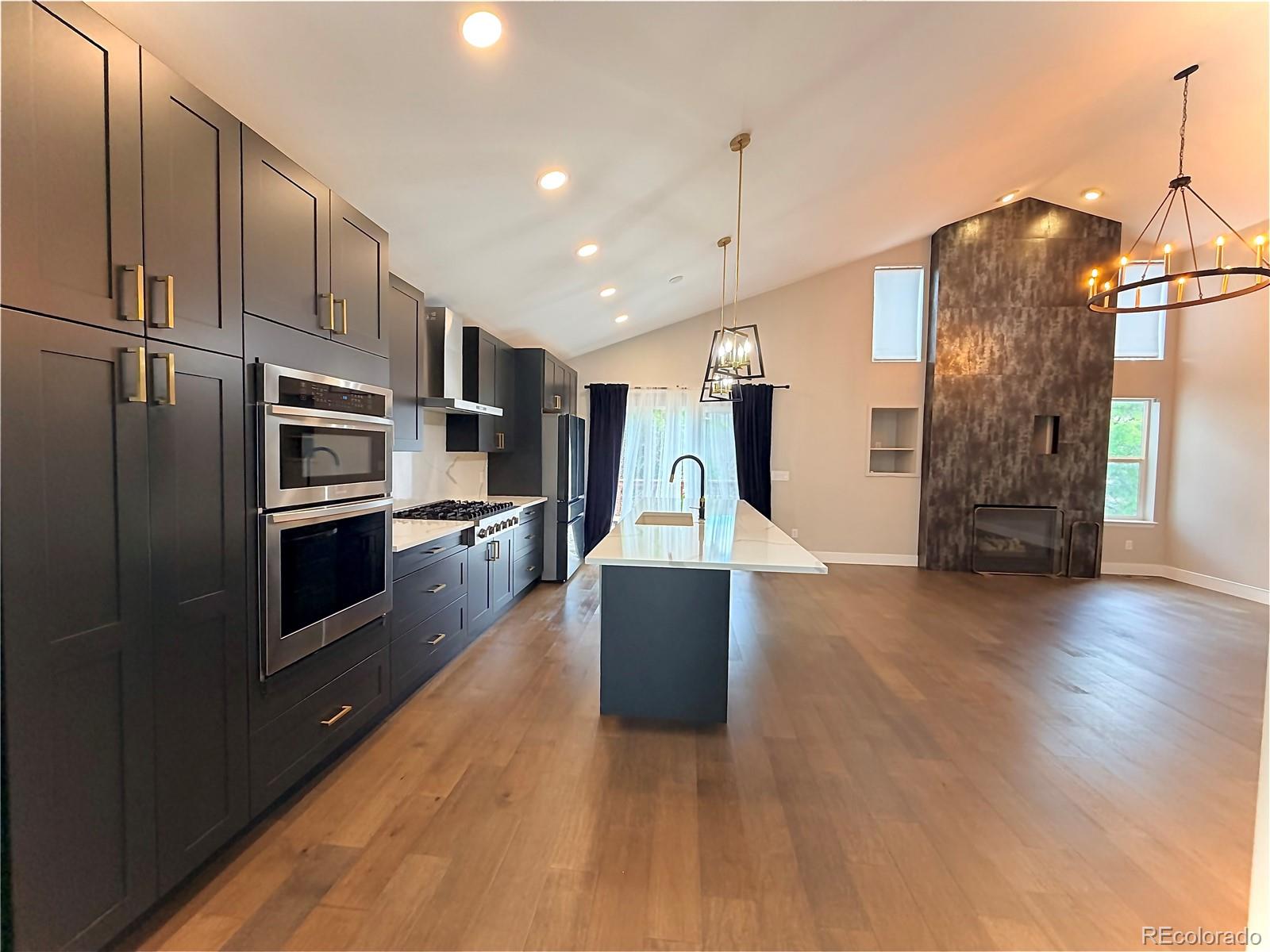 10208 Hexton Court, Lone Tree, CO, 80124 10208 Hexton Court