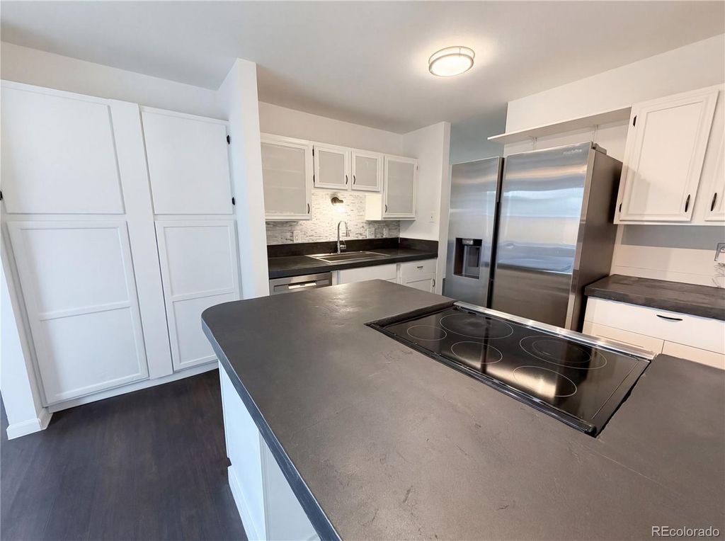 Photo of 13771 W Warren Drive, Lakewood, CO 80228 (MLS # 2286533)