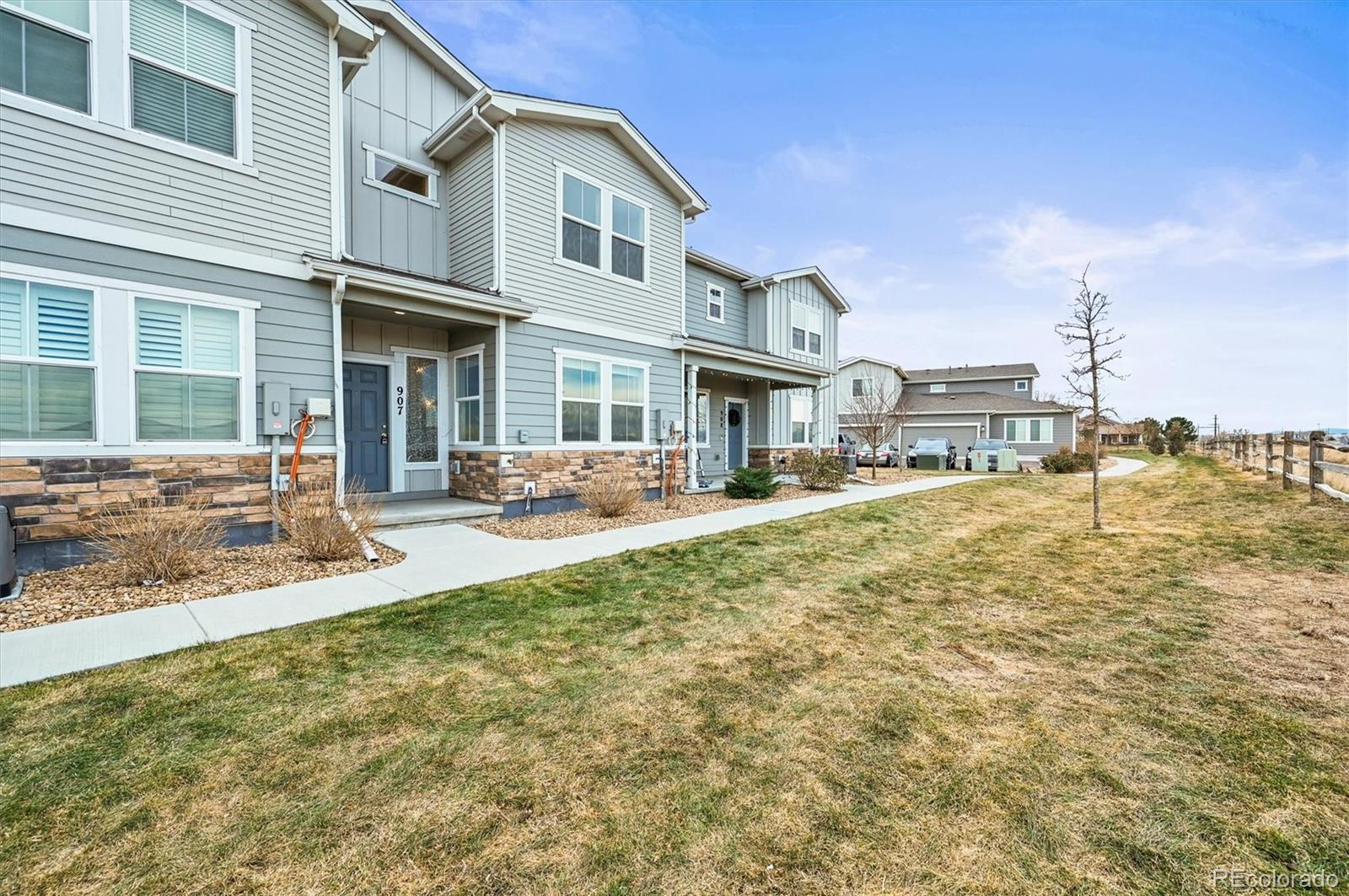 10565 N Paris Street 9B