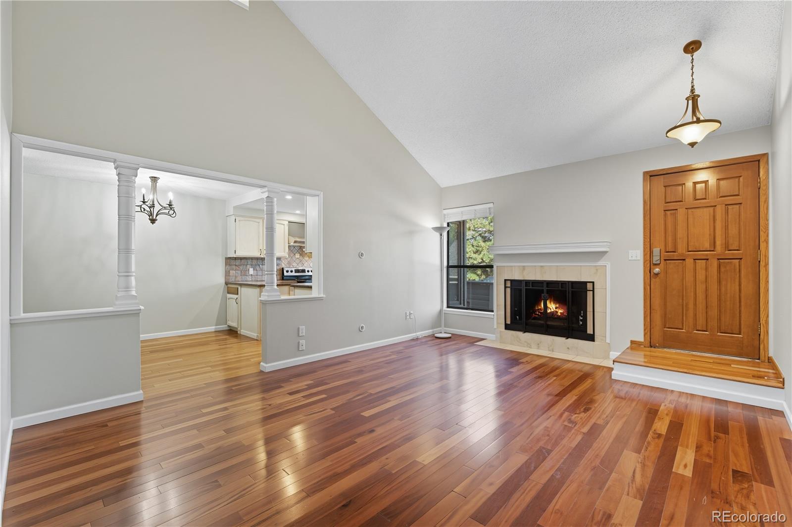 3069 E Long Circle S, Centennial, CO, 80122 4 3069 E Long Circle S