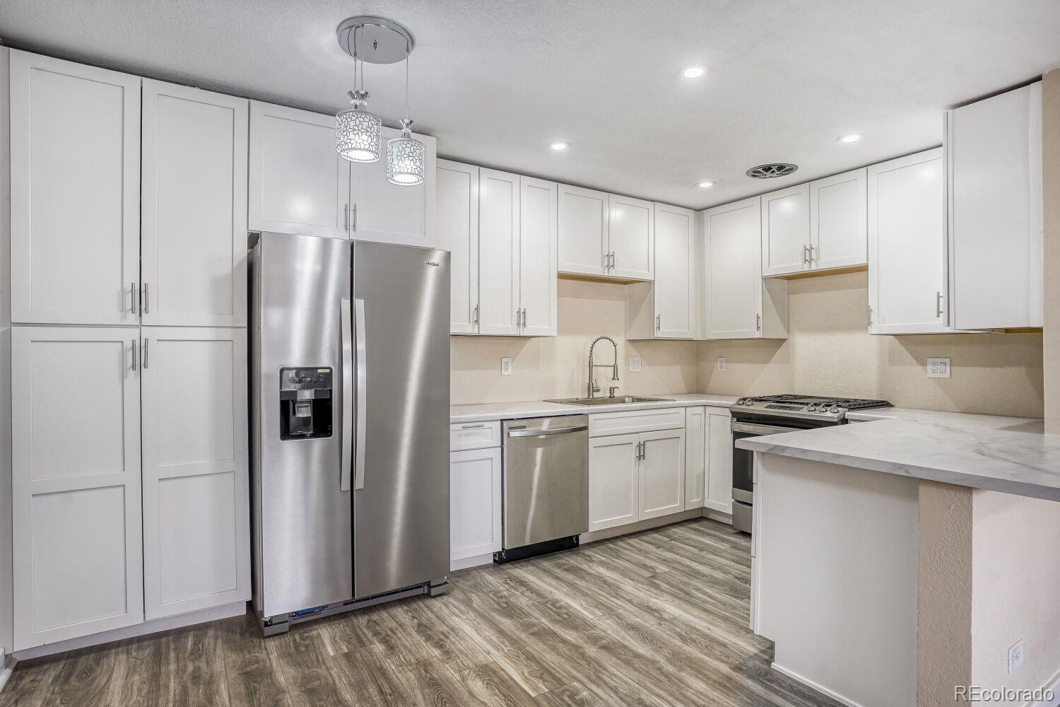 1620 Colorado Boulevard 6