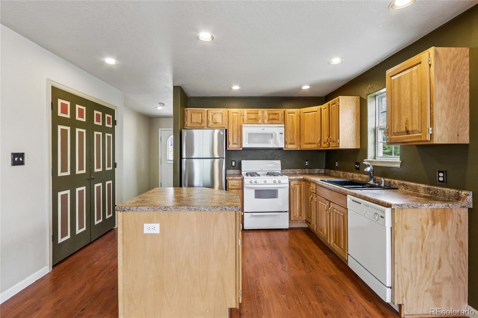 1322 Carriage Drive