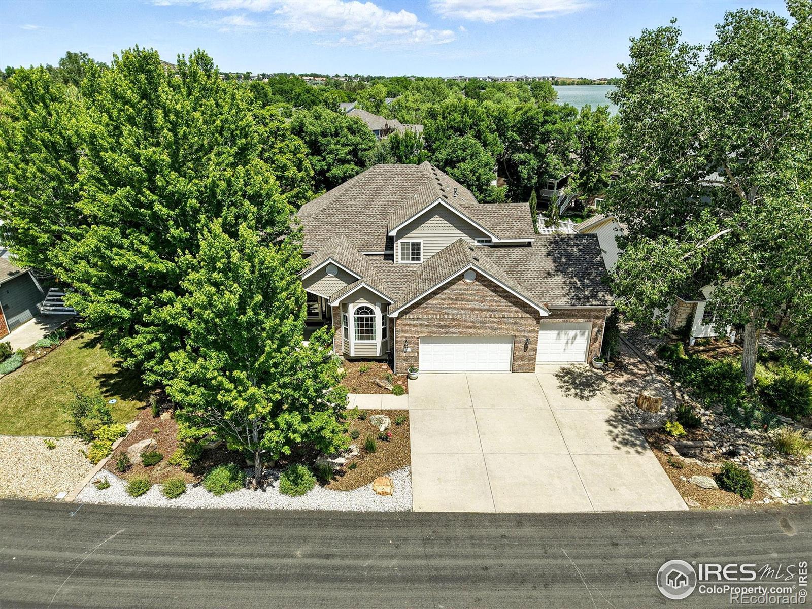 466 Cove Drive