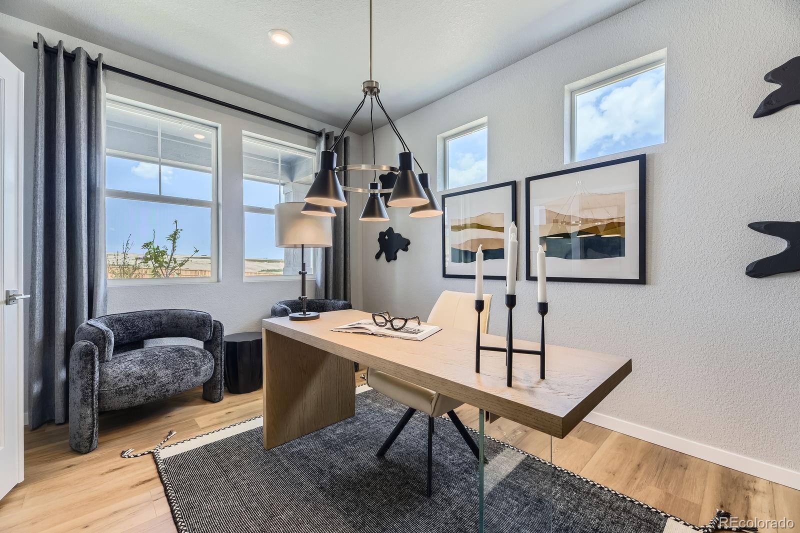 13717 Daffodil Point