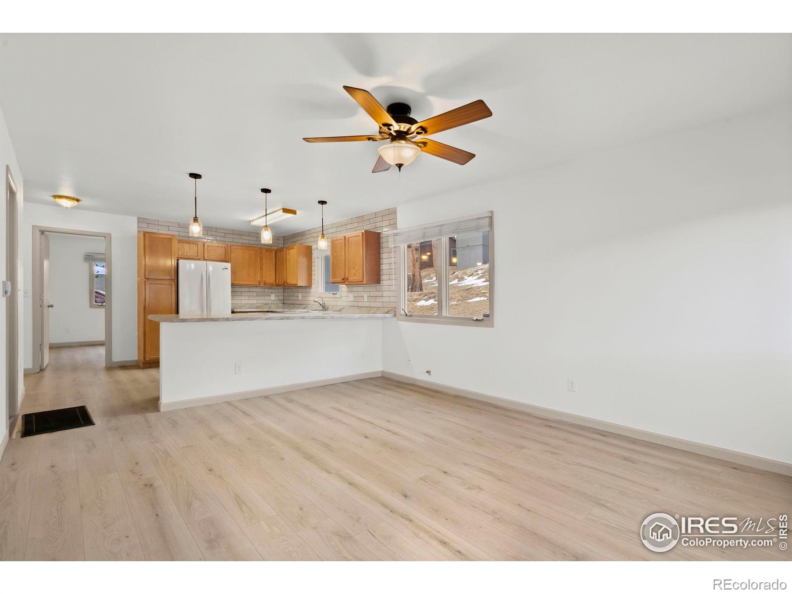 454 Stanley Avenue E