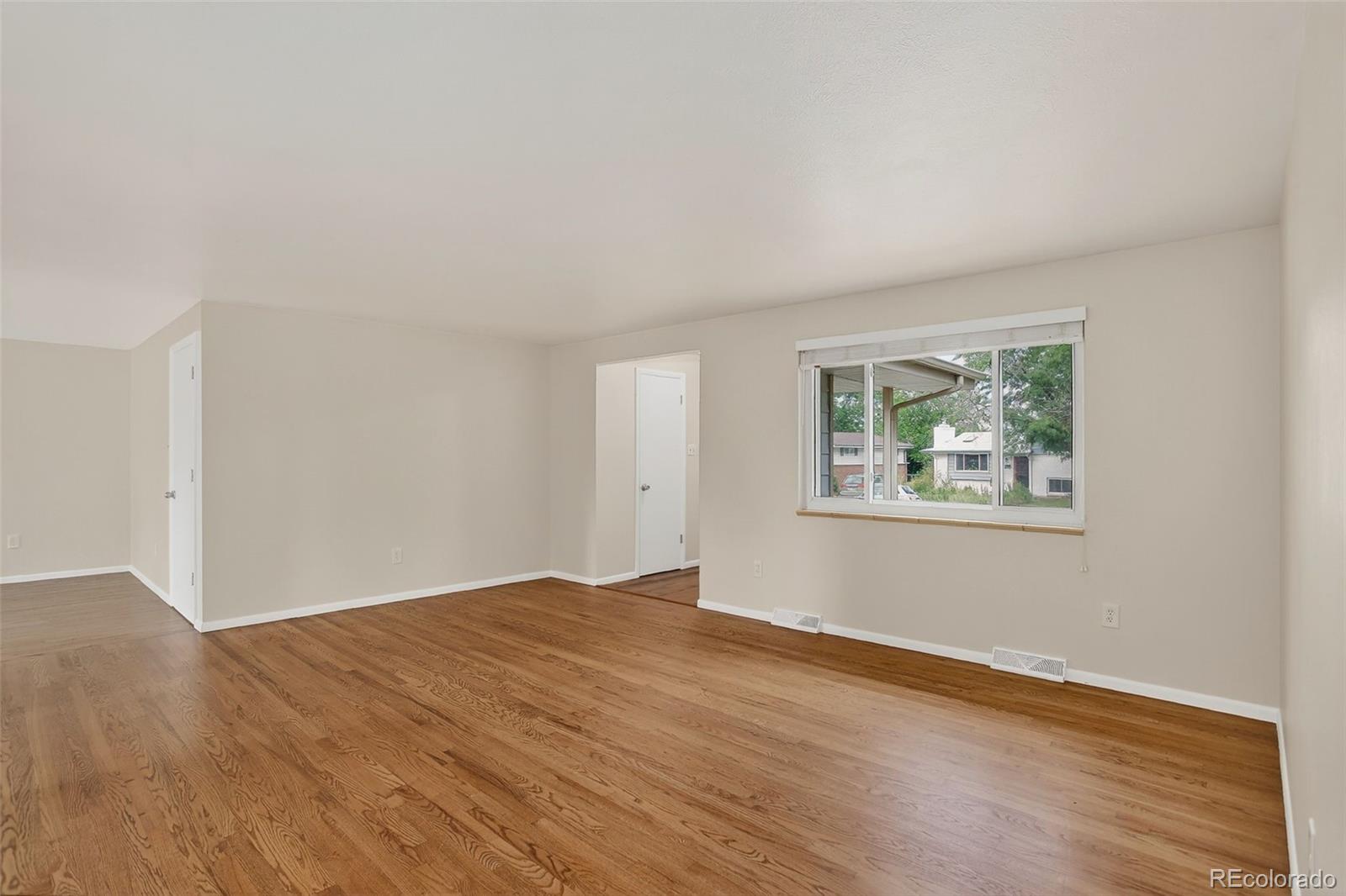 820 W 7th Avenue Drive