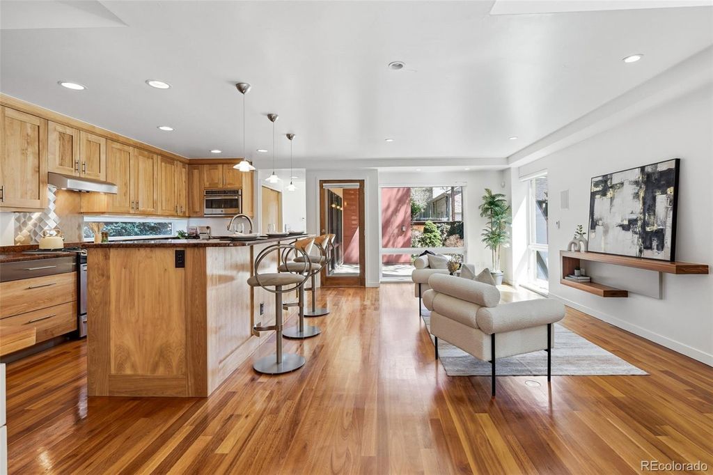 Photo of 210 S Marion Parkway, Denver, CO 80209 (MLS # 3646018)