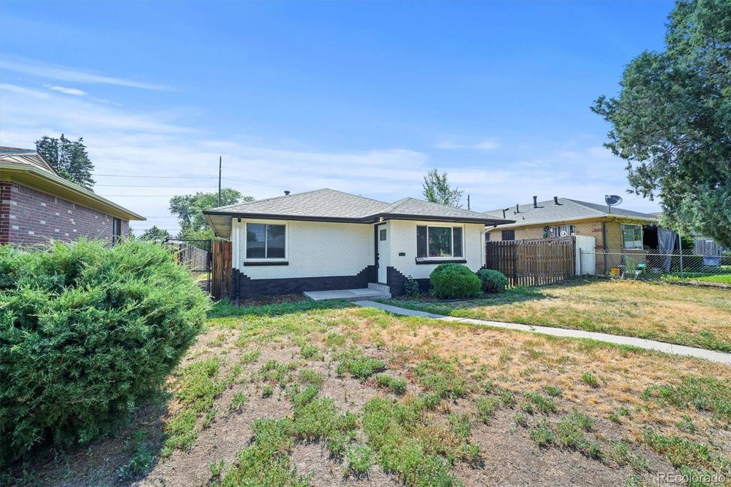 Photo of 3640 Forest Street, Denver, CO 80207 (MLS # 7305277)