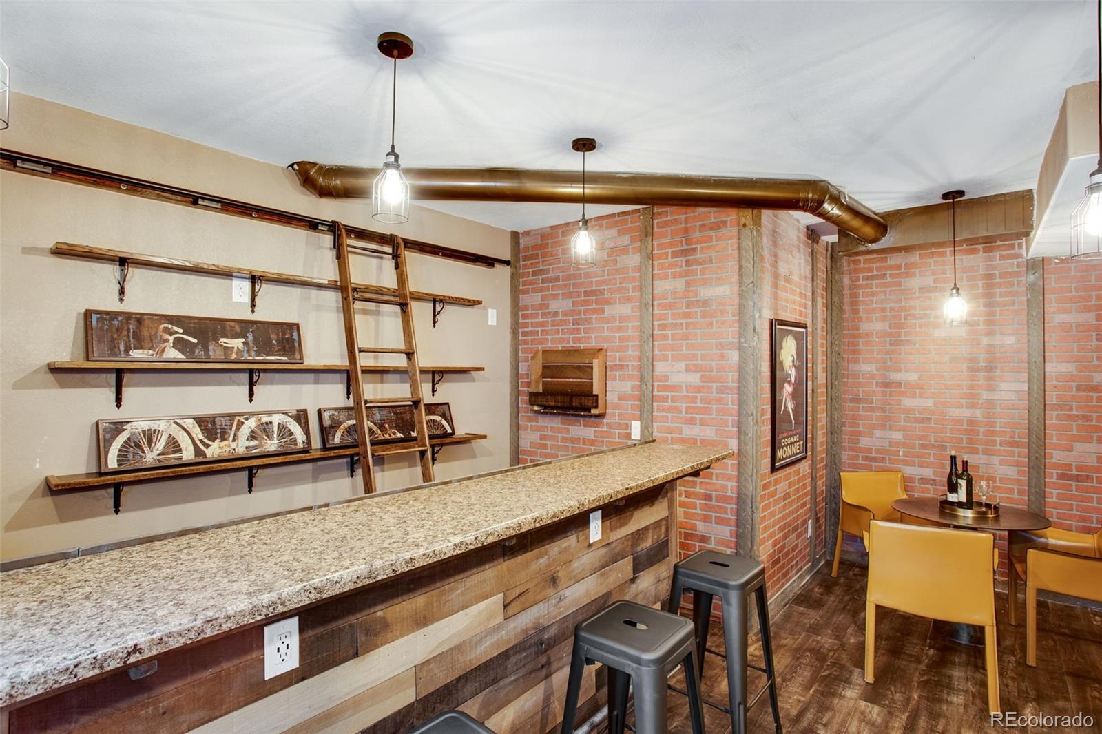 602 Mathews Way