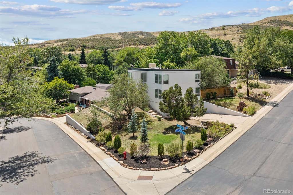 Photo of 960 S Foothill Drive, Lakewood, CO 80228 (MLS # 4985494)