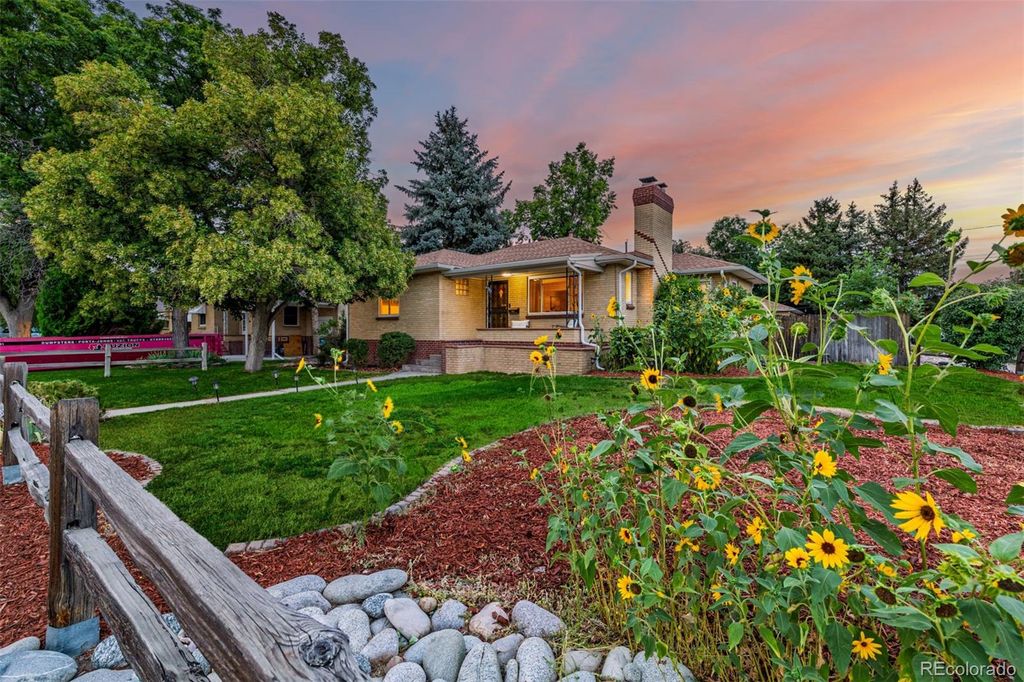 Photo of 4794 S Pearl Street, Englewood, CO 80113 (MLS # 5451029)