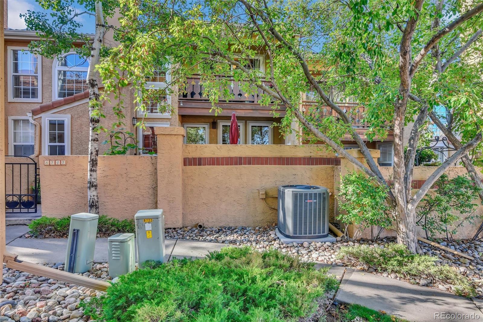 8747 Mesquite Row
