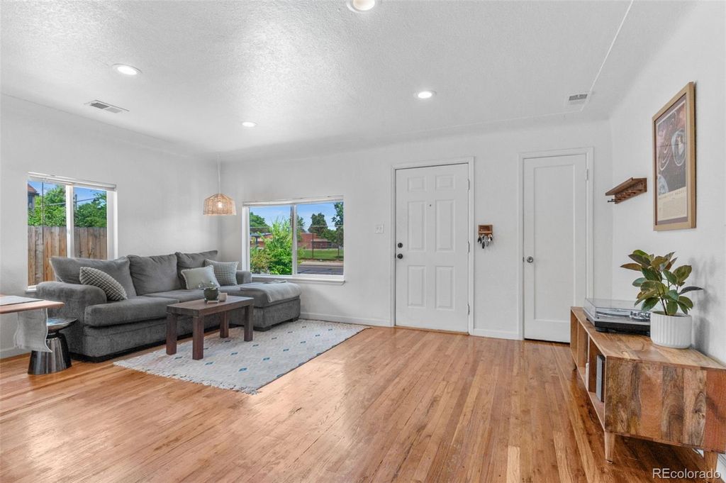 Photo of 3180 W Jewell Avenue, Denver, CO 80219 (MLS # 5418239)