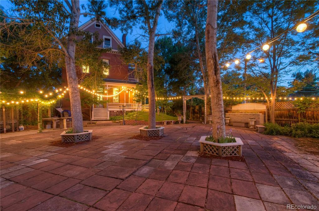 Photo of 2555 W 37th Avenue, Denver, CO 80211 (MLS # 5176814)