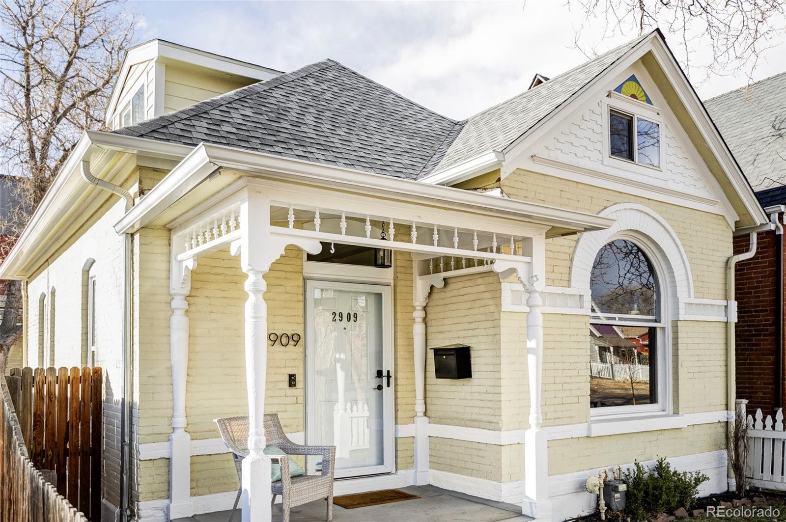 2909 Glenarm Place